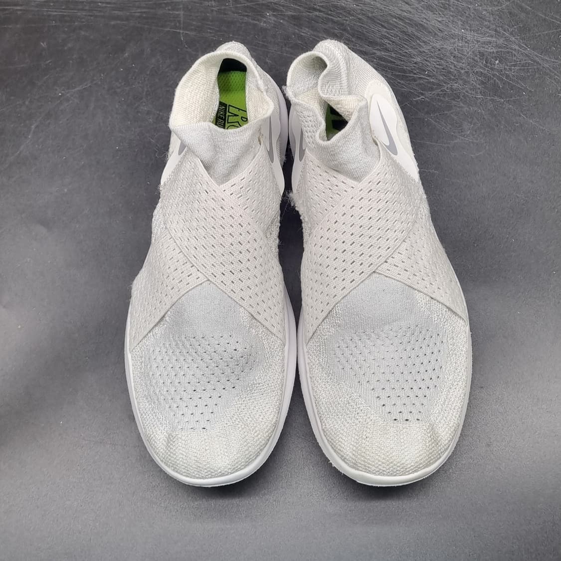 나이키 프리런 모션 플라이니트운동화240 상품이미지2