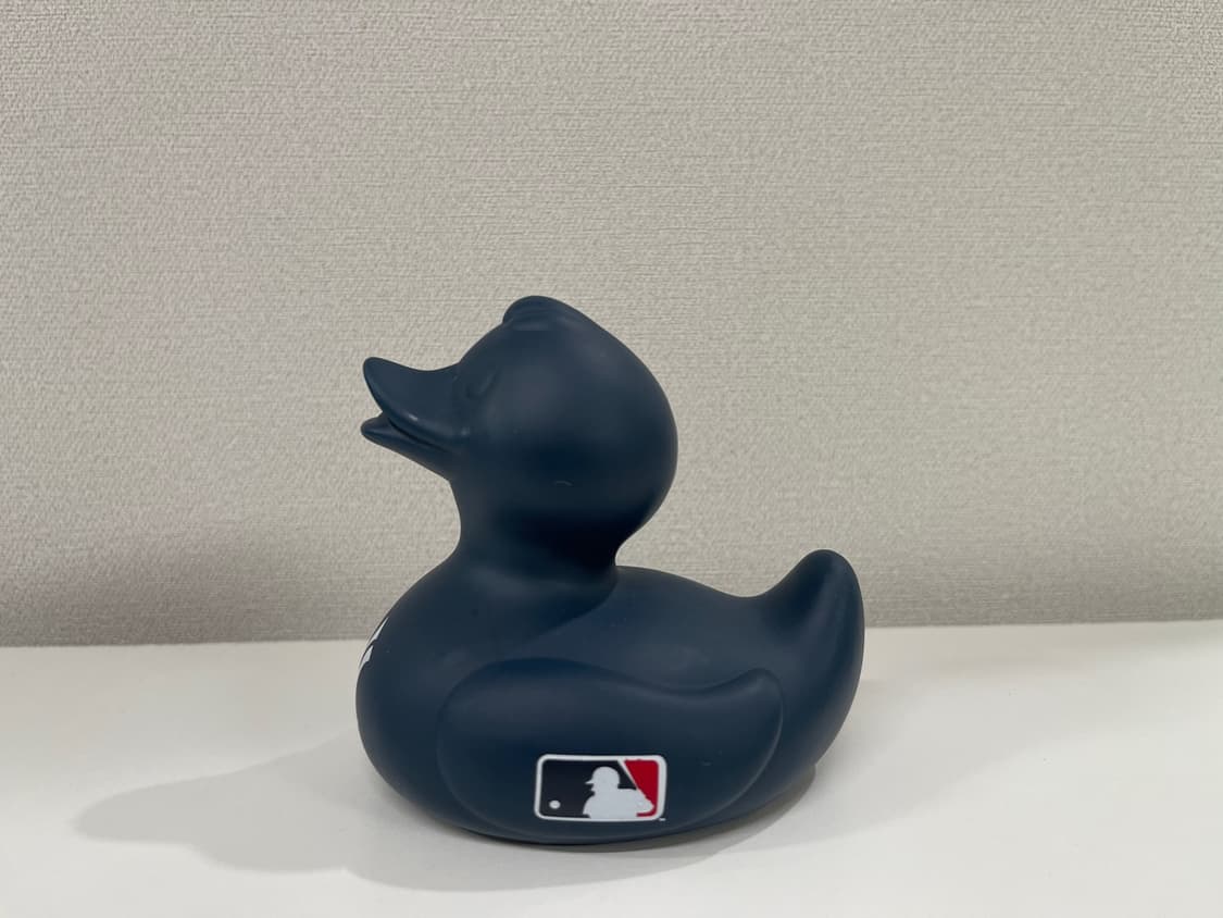 MLB x 소프넷 FCRB 러버 덕 NY 양키스 상품이미지2