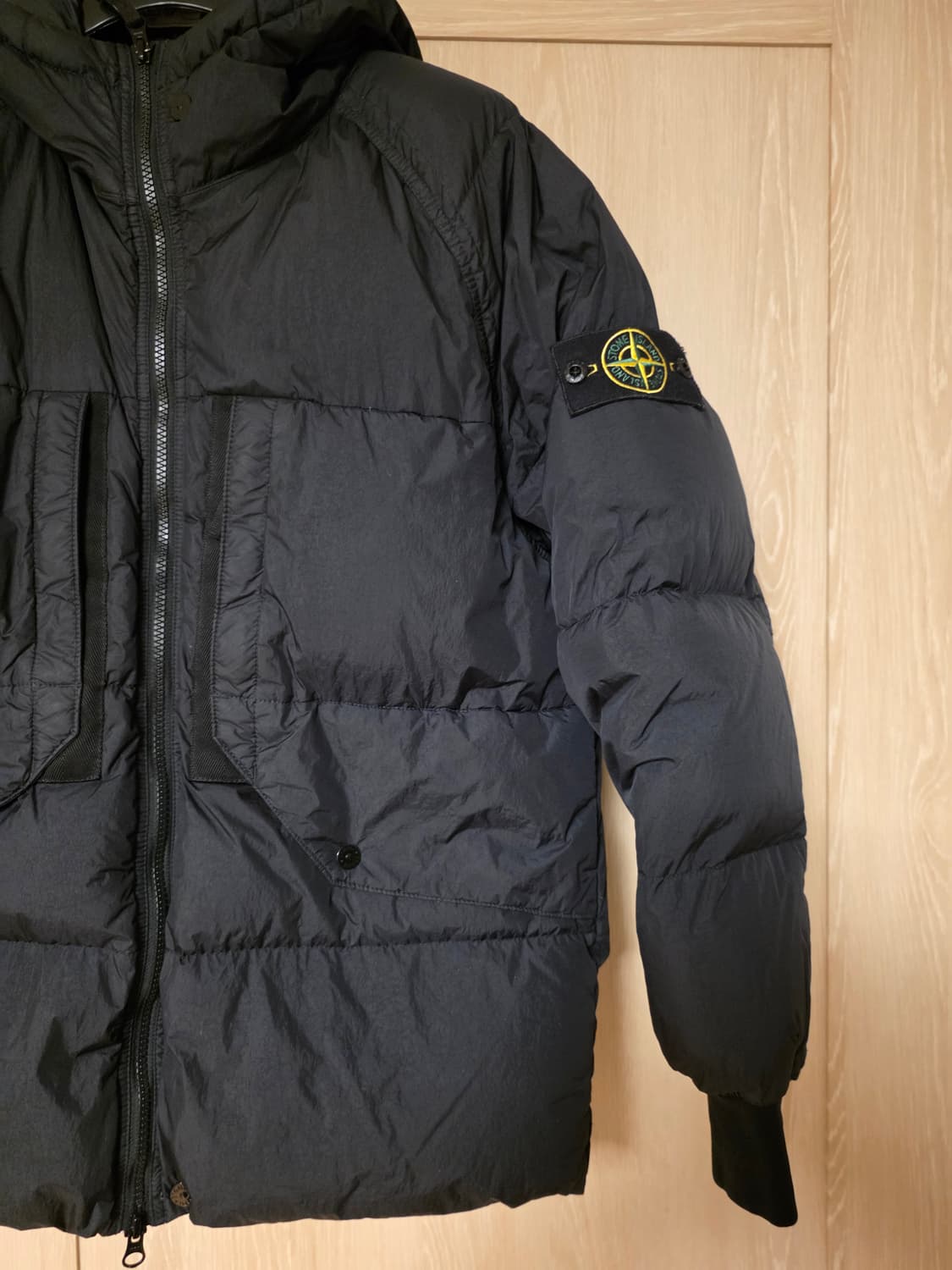 [M] 23FW 스톤아일랜드 크링클랩스 숏 다운 패딩 백화점 상품이미지3