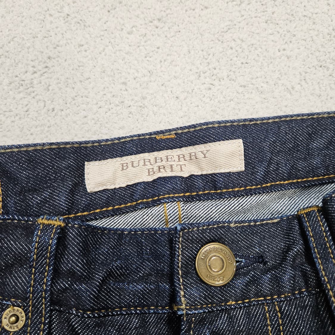버버리 브릿 데님 팬츠 30/32 슬림핏 상품이미지5