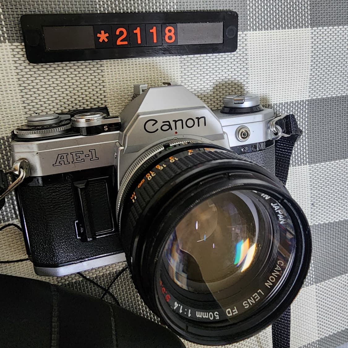 캐논 AE-1 필름카메라 실버바디 1.4 단렌즈 케이스포함 상품이미지2