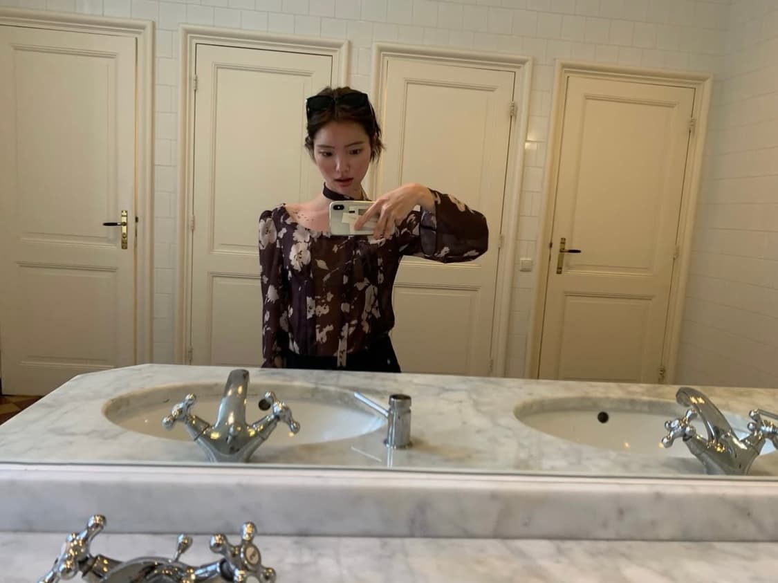 Lea 르에 AMELIA PINTUCK BLOUSE 핀턱 블라우스 상품이미지1