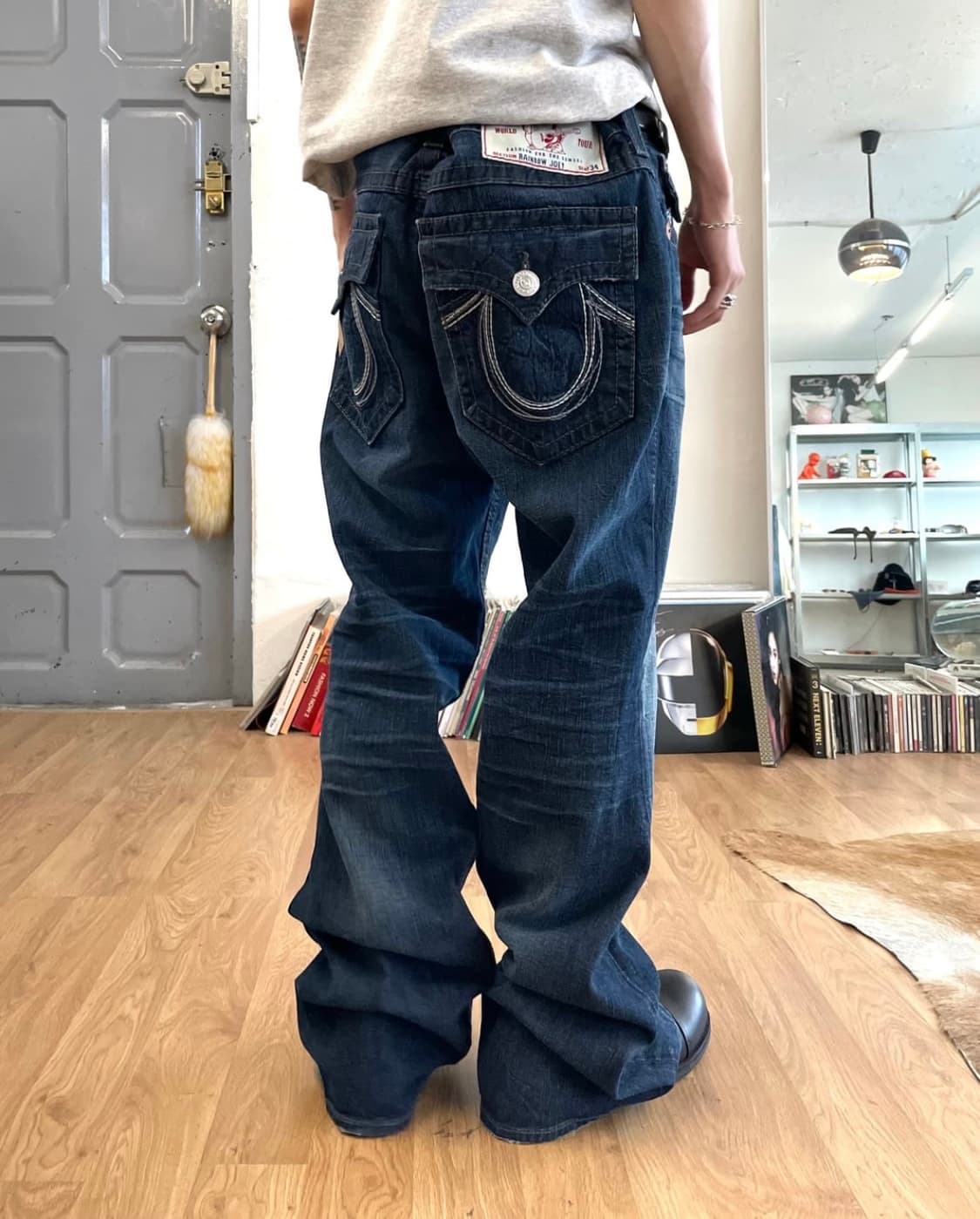 트루릴리전 플레어 팬츠 상품이미지2