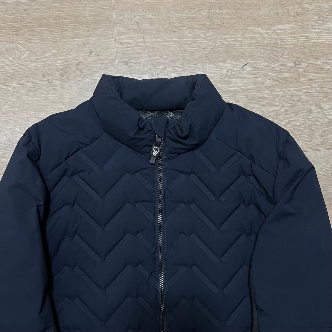 에드하디 스탠드넥 쉐브론 퀼팅 경량패딩 점퍼 [네이비] L/100 상품이미지2
