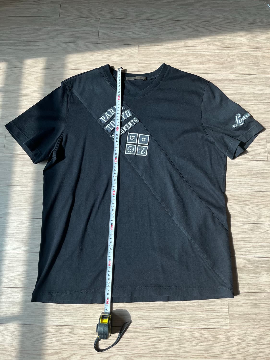 루이비통 PARIS TOKYO 반팔 티셔츠 XL 정품 상품이미지6