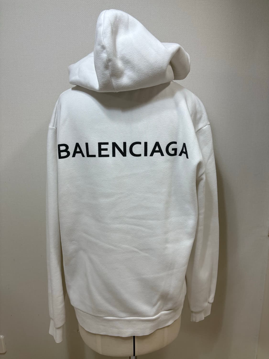 발렌시아가 balenciaga 흰색 후드  상품이미지3