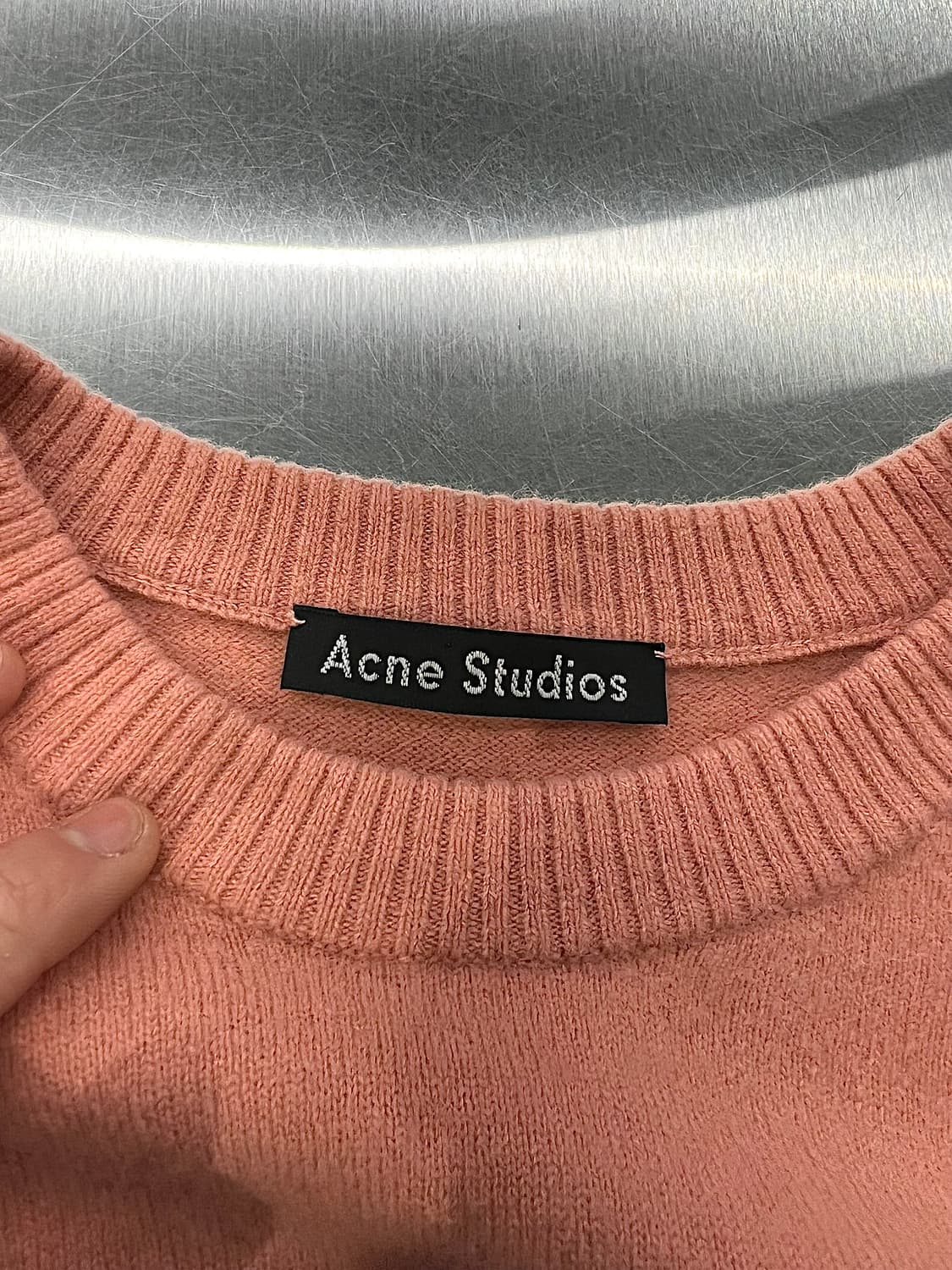 아크네 블러쉬 핑크 날론 페이스 울 니트 스웨터 상품이미지7