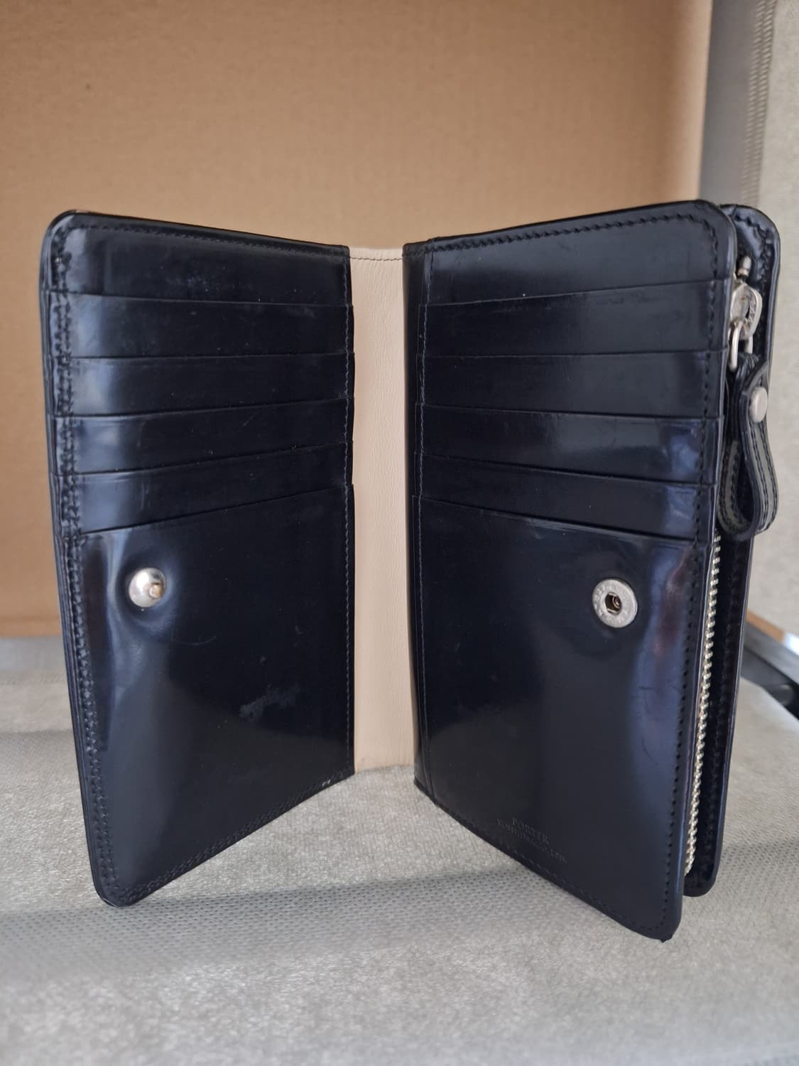 요시다 포터 가죽 지갑 판매합니다 상품이미지8