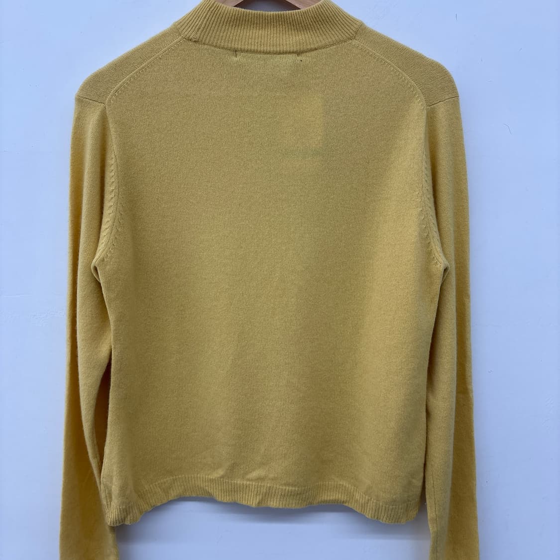 캐시미어100% 옐로우 목넥 스웨터 여m 상품이미지5