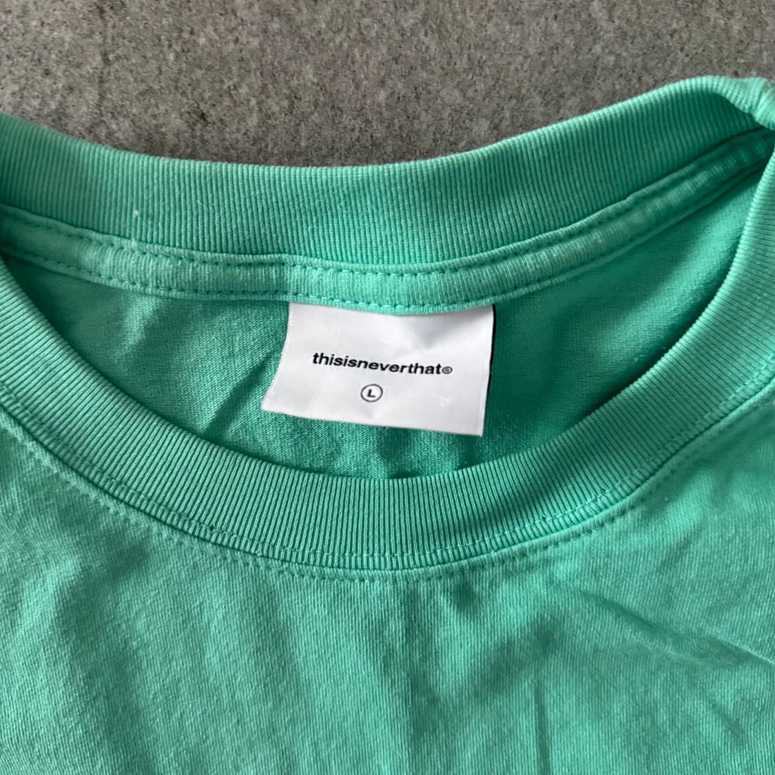 디스이즈네버댓 반팔티 L 상품이미지3