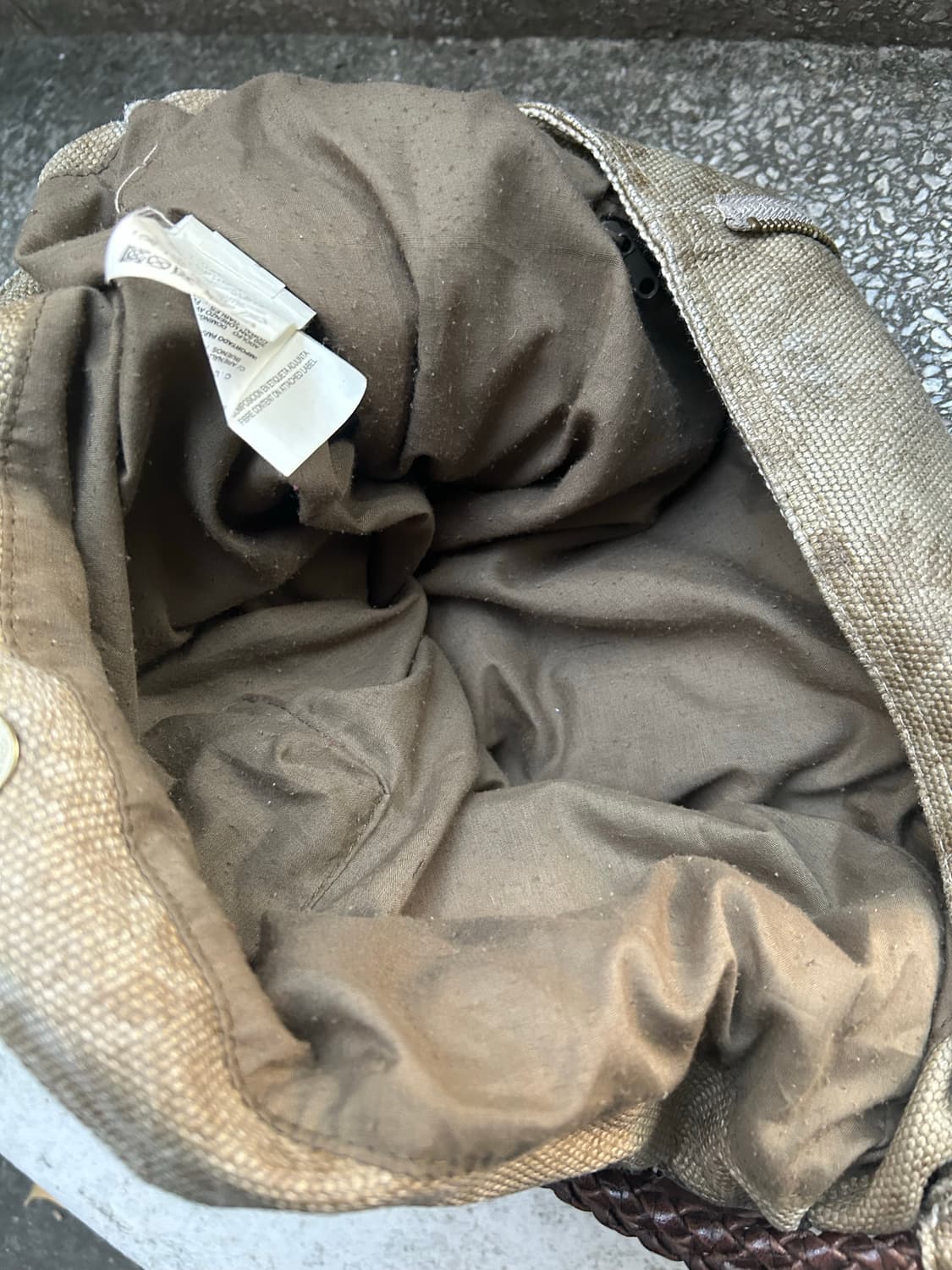 *rare design* 오리엔탈 레더 디테일 베이지 크로스백 상품이미지4