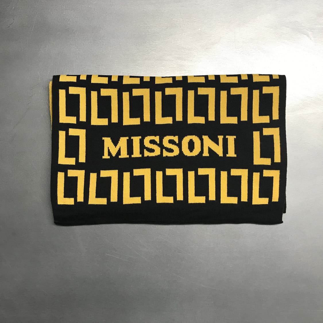 미쏘니 로고 머플러 상품이미지2