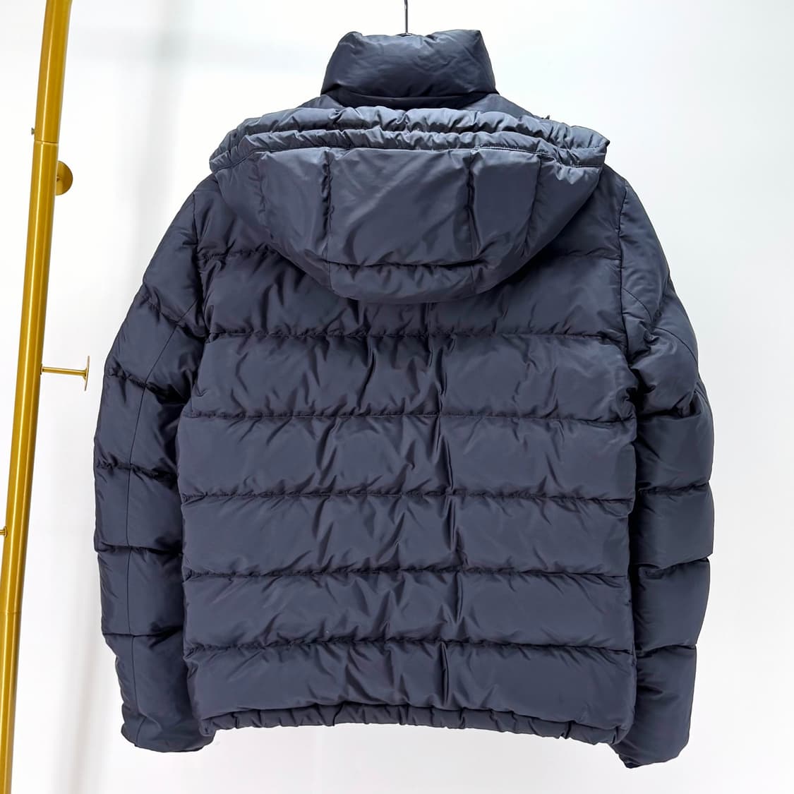 [46사이즈] 프라다 삼각로고 패딩 후드 자켓 (SGH719) 상품이미지5