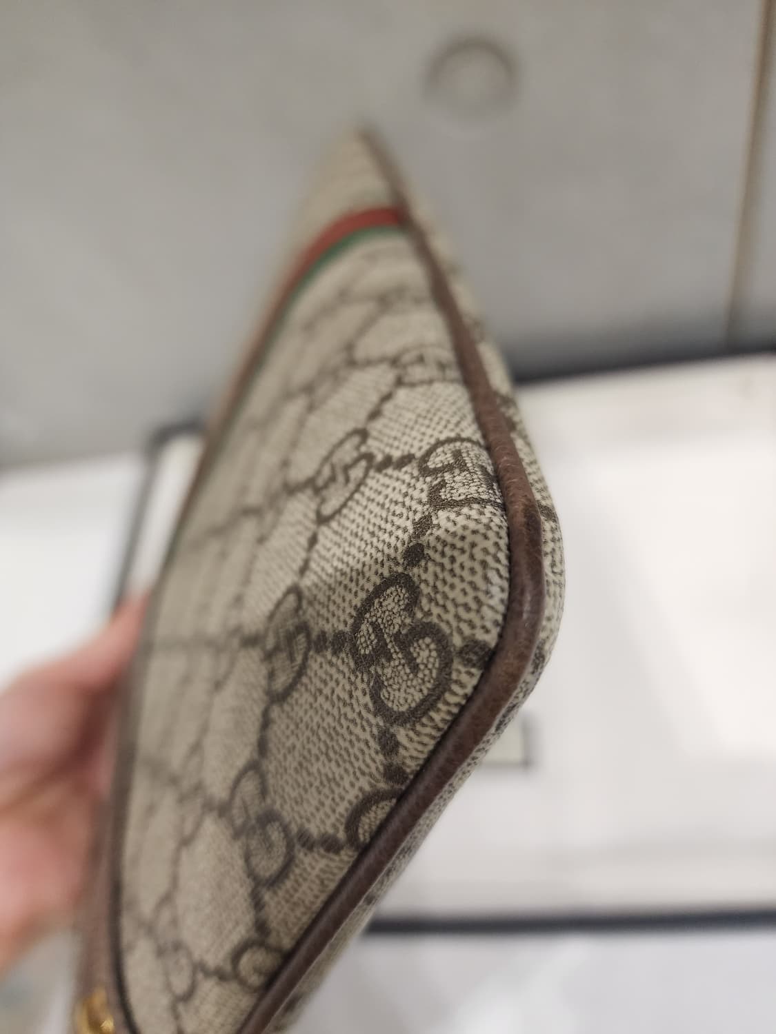 구찌 오피디아GG슈프림 클러치 상태최고 상품이미지4