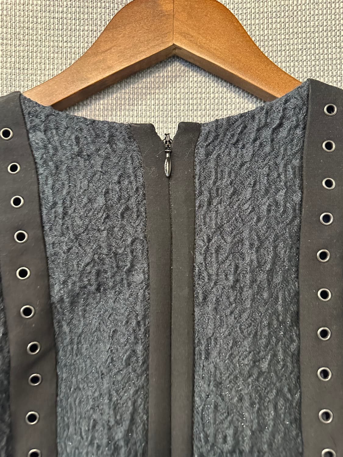 BCBGMAXAZRIA 레이스업 프린지 원피스 상품이미지4