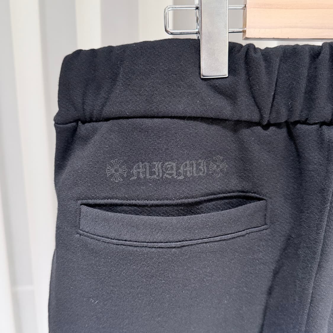 (S/L) / 크롬하츠 마이애미 한정판 버티컬 로고 스웻 조거 팬츠 상품이미지7