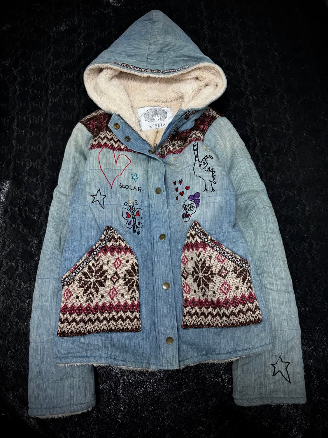 “Scolar” Kitsch&Hippie Mood White Fur Ho 상품이미지1