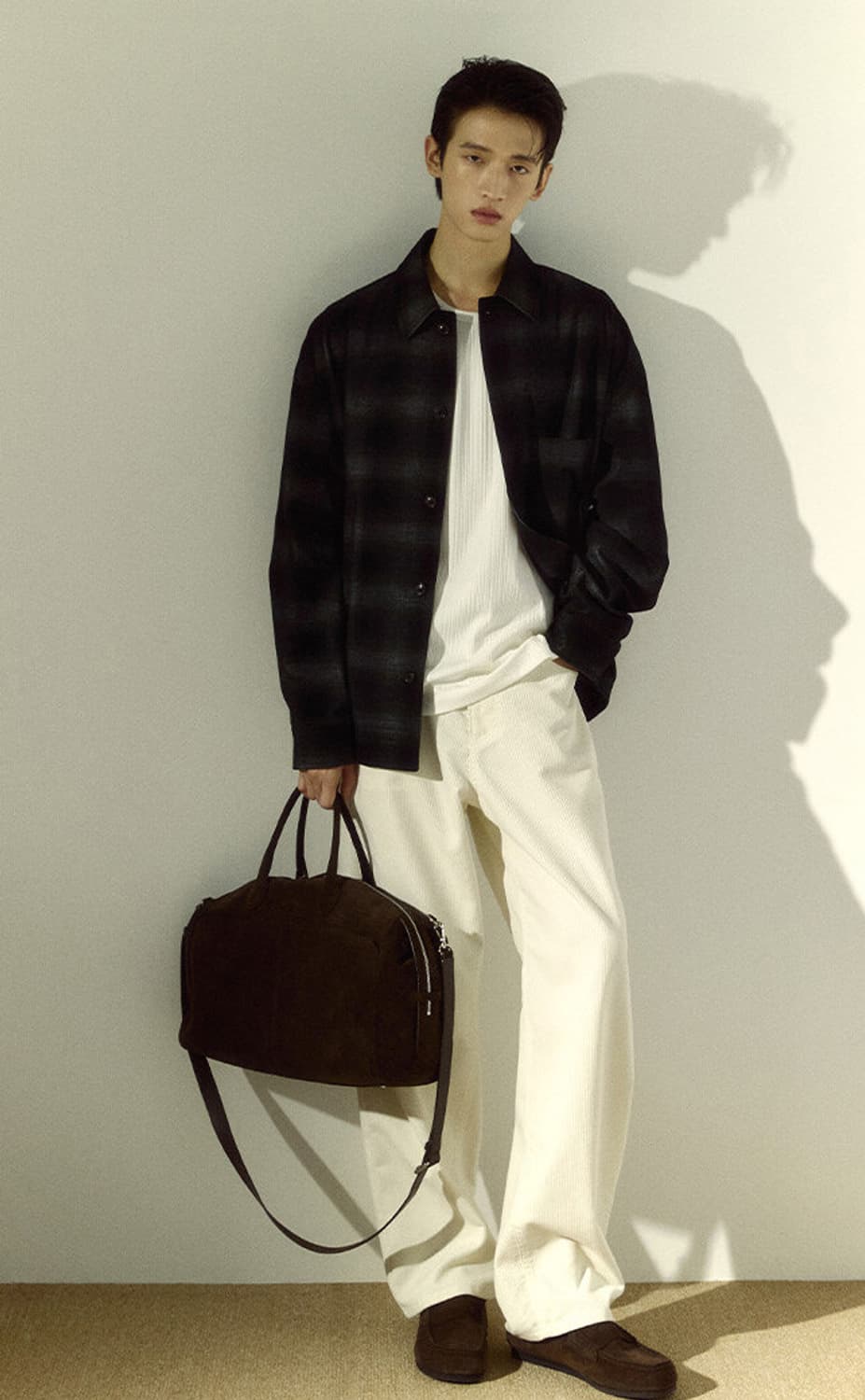 타임옴므 25fw 스웨이드 포켓 더플백 다크브라운 상품이미지1