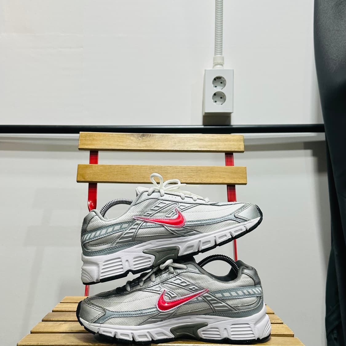 250) 나이키 운동화 남녀공용 신발 이니시에이터 메탈 핑크  상품이미지7