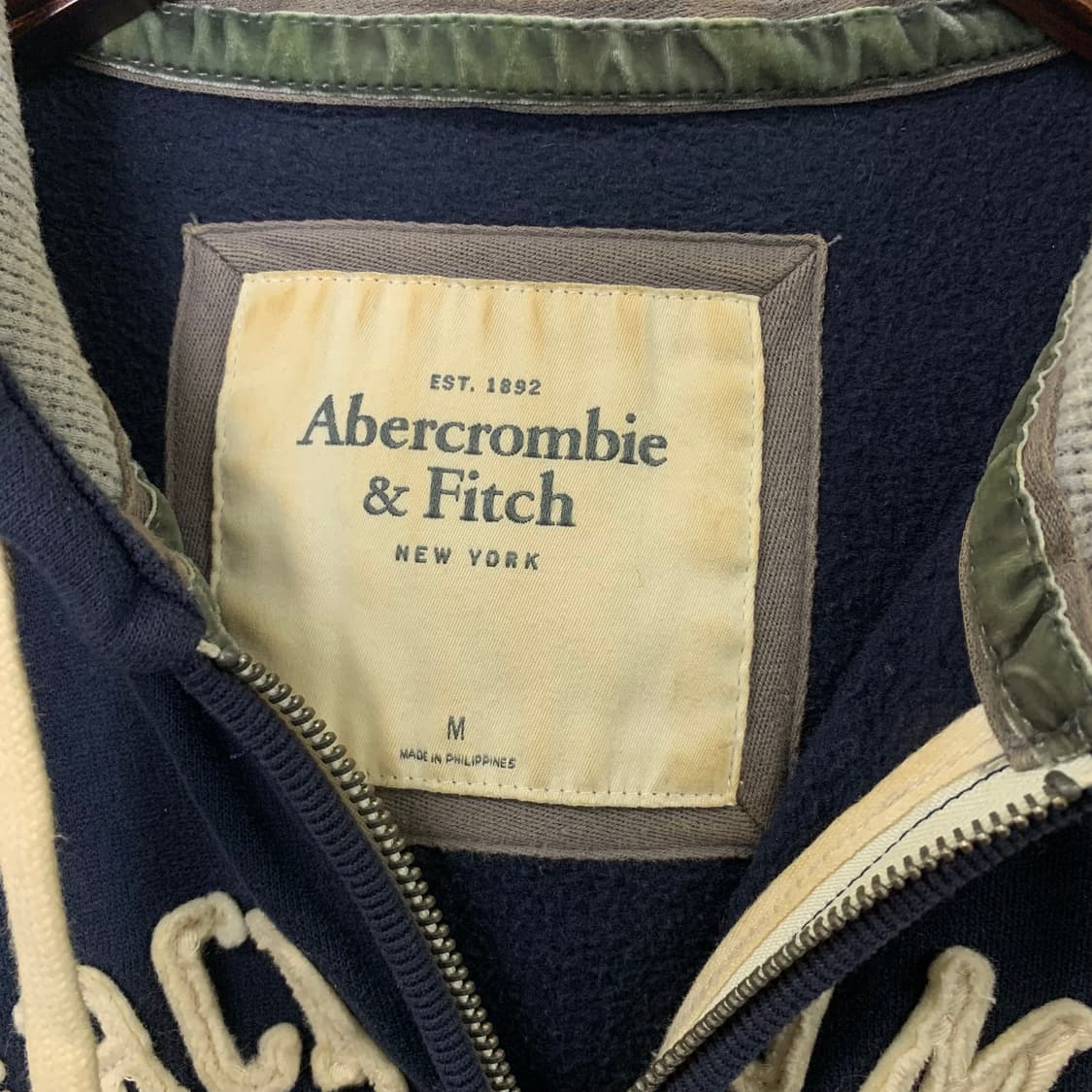 아베크롬비 y2k 와투케 네이비 후드집업 상품이미지6