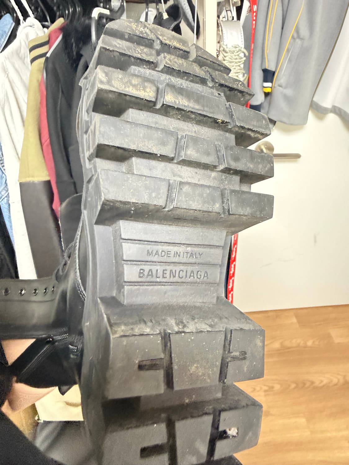 발렌시아가 불도저 부츠 상품이미지4