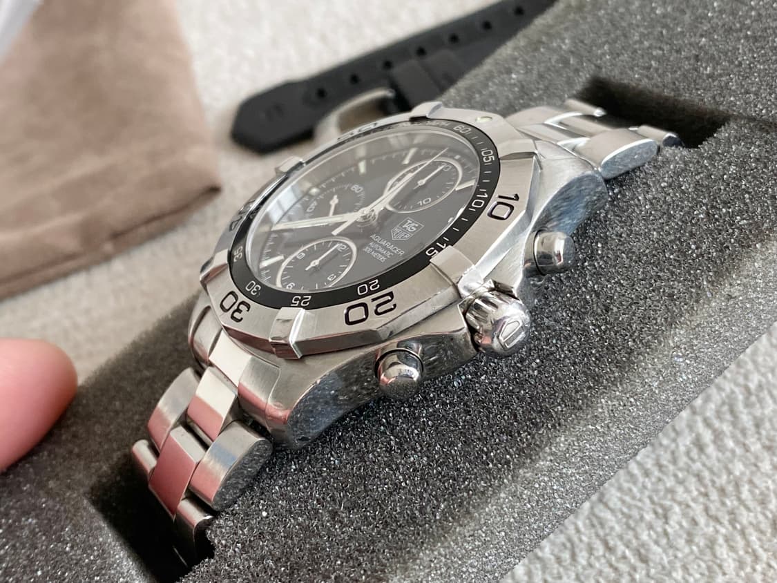 태그호이어 아쿠아레이서 크로노 CAF2110 오토메틱 41mm 블랙 상품이미지8