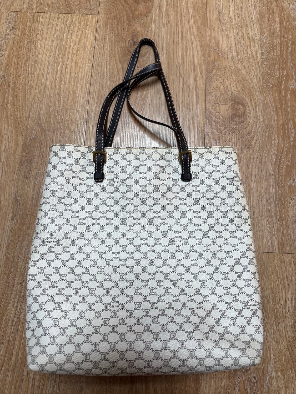 셀린느 트리오페 패턴 토트백 상품이미지1