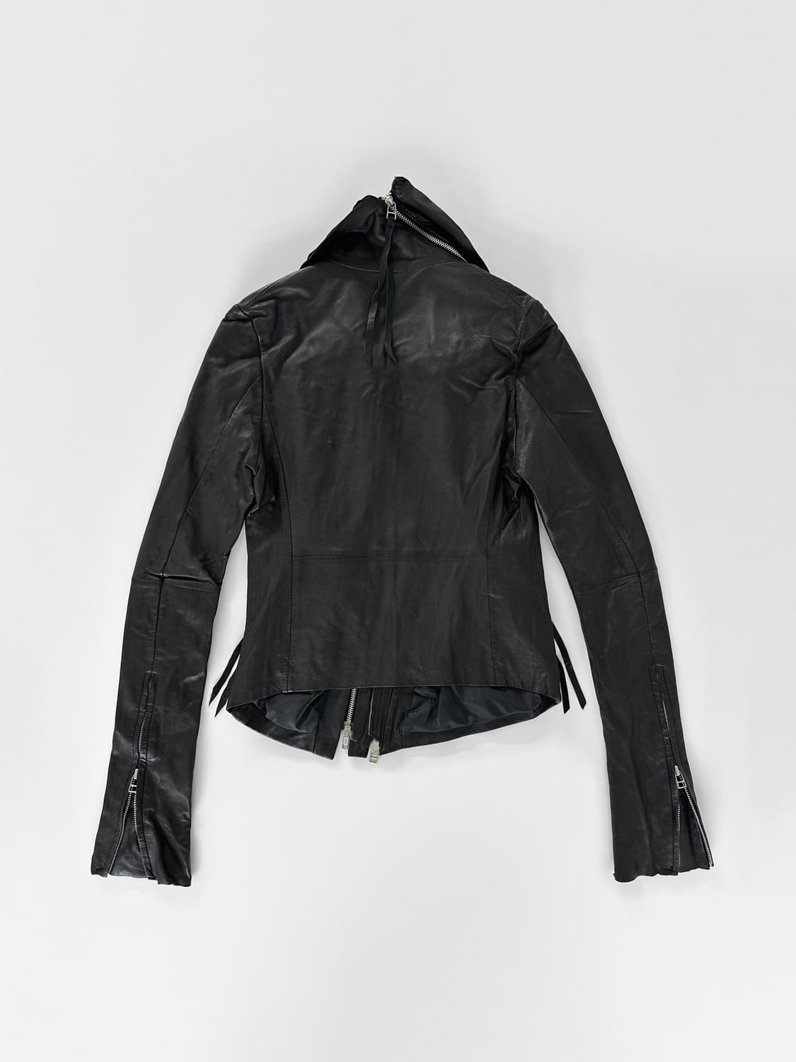 에캄 비대칭 램스킨 레더 자켓 상품이미지2