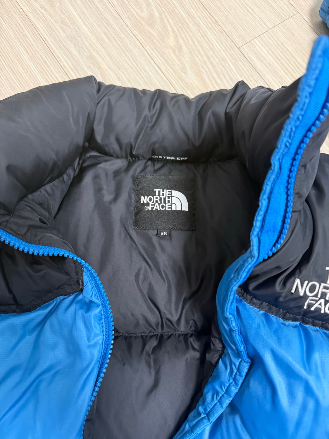 노스페이스 눕시 700 패딩 상품이미지4