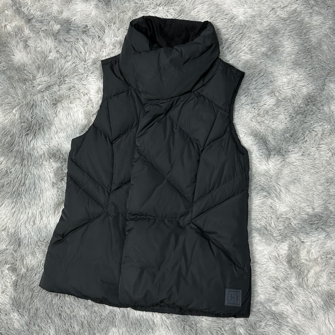 언더아머 덕다운 패딩조끼 L 상품이미지1