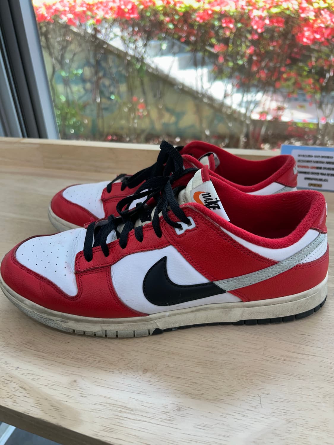 나이키 덩크 로우 레트로 프리미엄 유니버시티 레드 블랙 290 상품이미지3