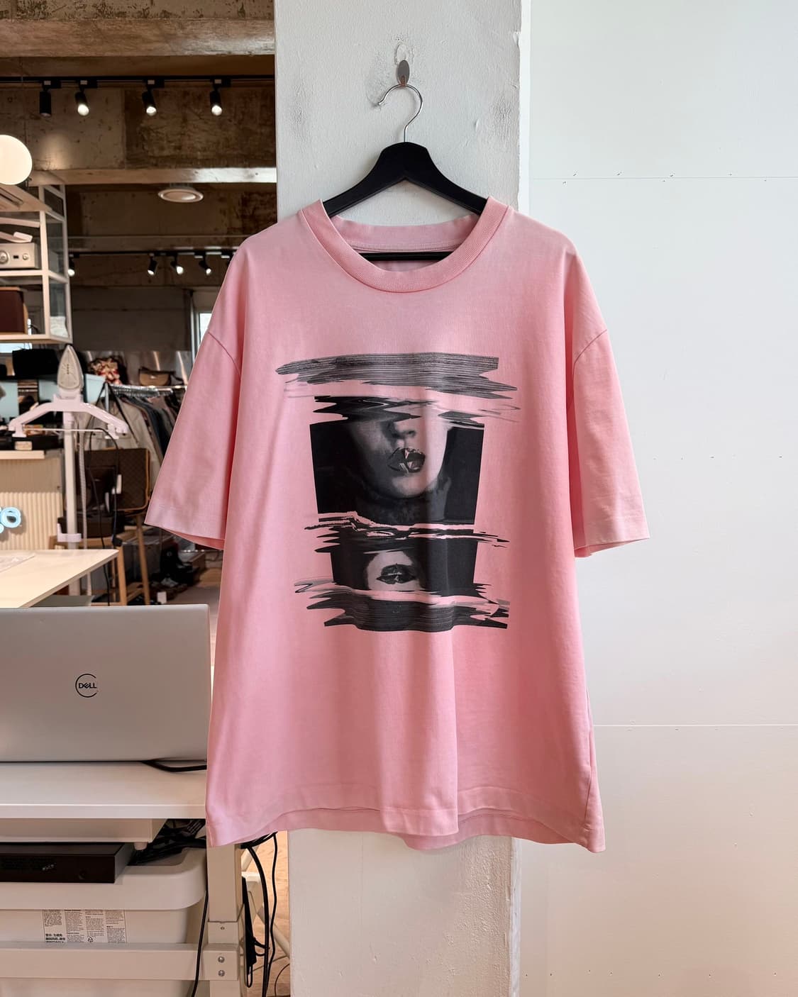 메종 마르지엘라 핑크 그래픽 프린팅 하프티  상품이미지2