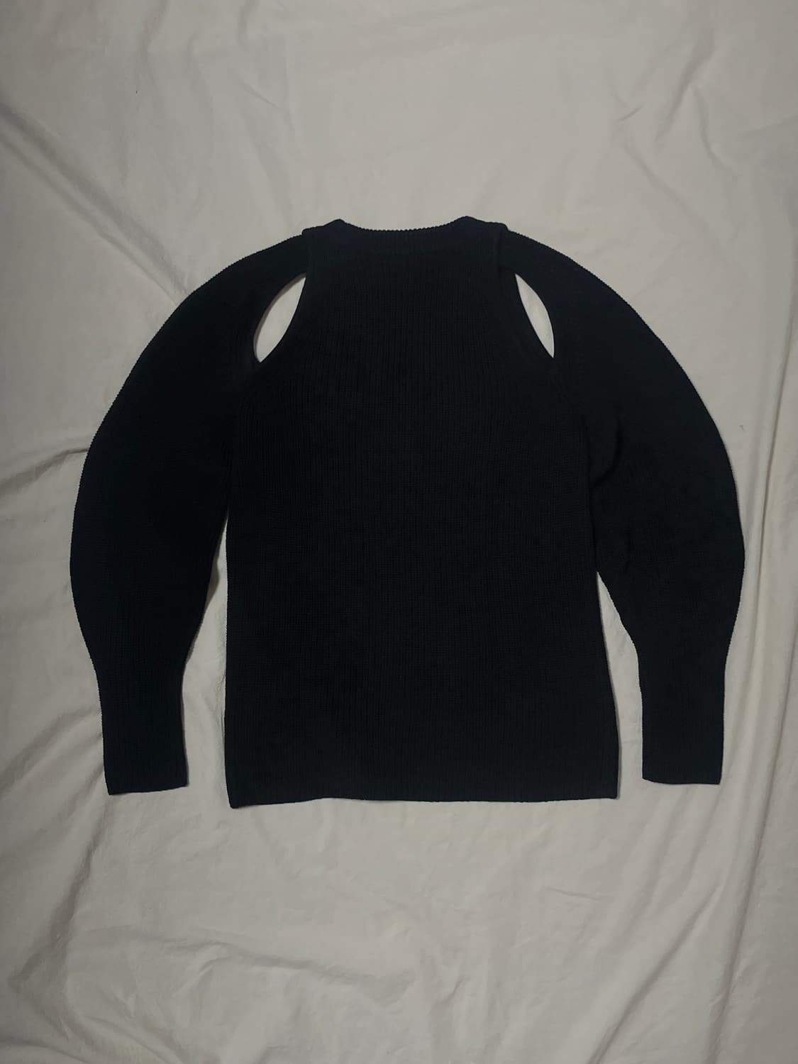 Cos 코스 컷아웃 니트 탑 상품이미지3