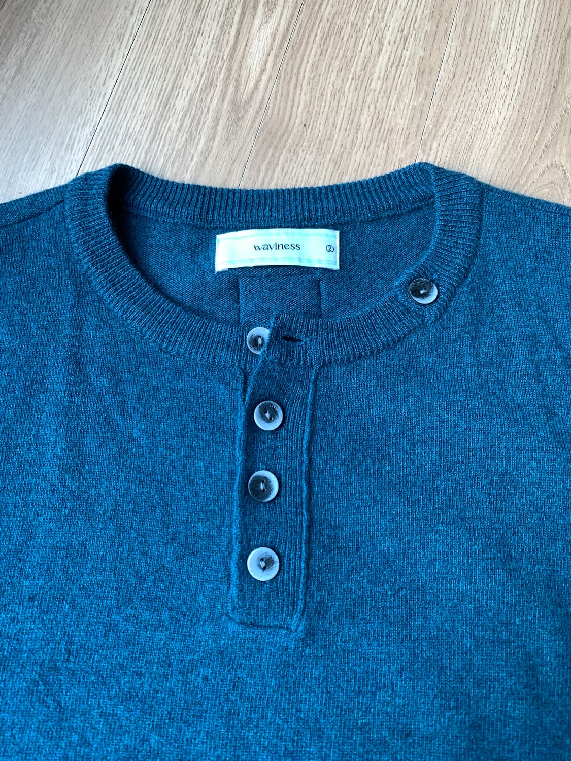 웨이비니스 버튼 풀오버 헨리넥 니트 터콰이즈 size 2 상품이미지2