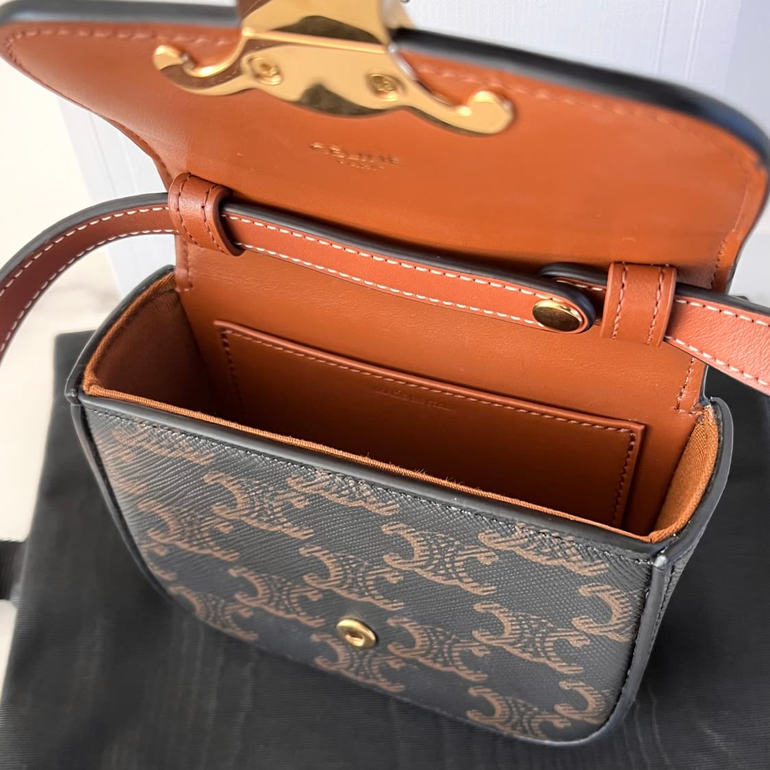 [S급/정품] 셀린느 미니 클로드 트리옹프 크로스백 가방 상품이미지7