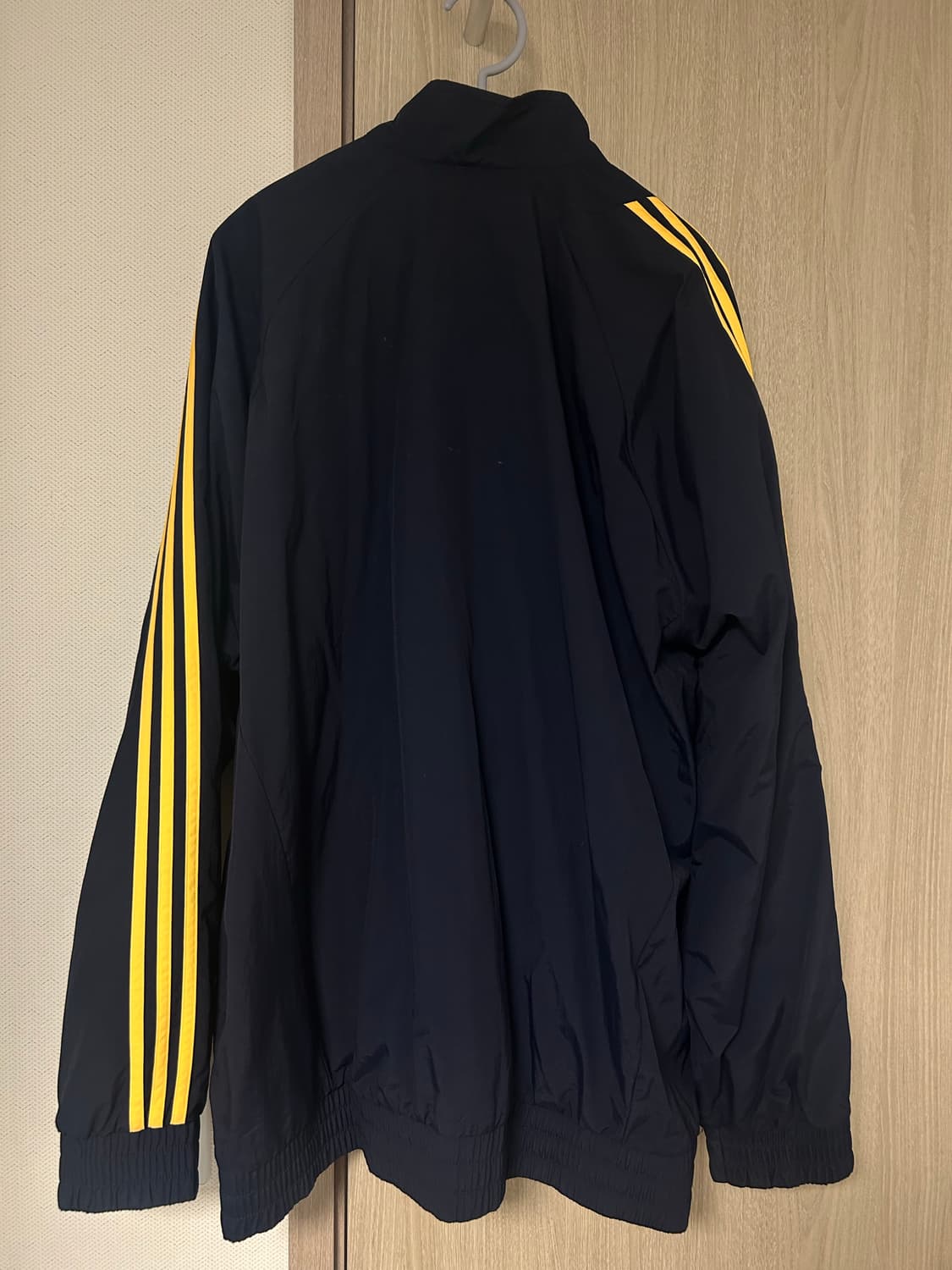 아디다스 레알마드리드 트랙탑 상품이미지3