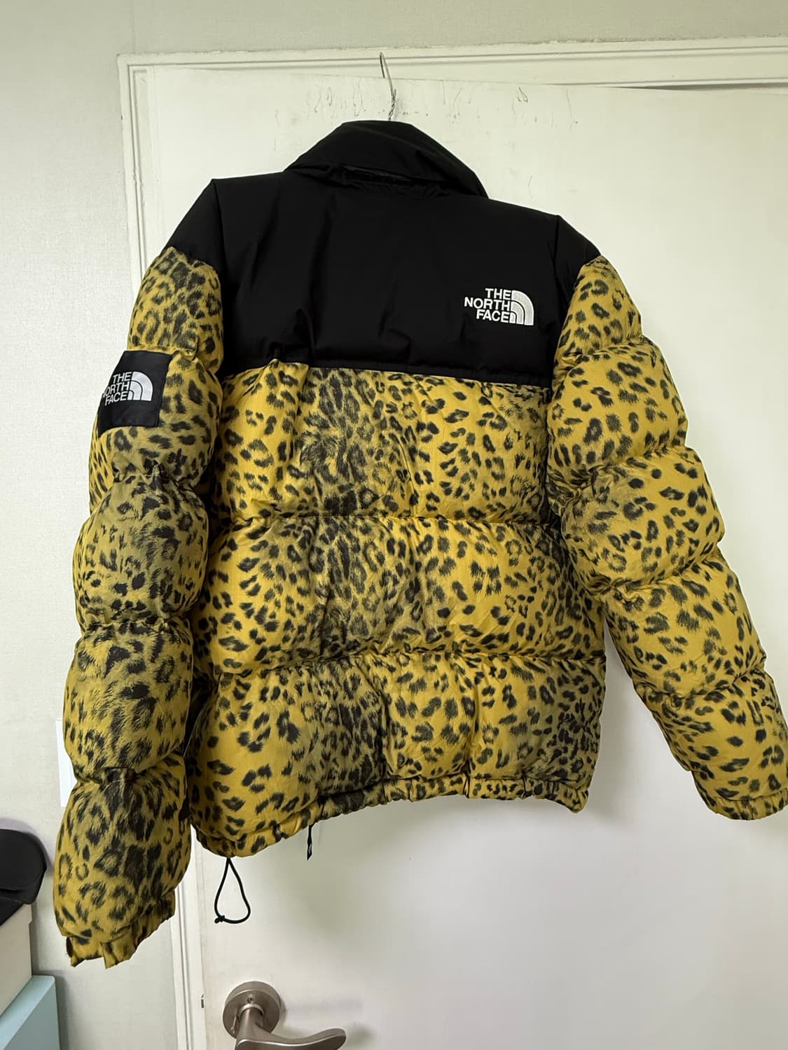 카티 노스페이스 레오파드 구스다운 패딩 사이즈 L 상품이미지3