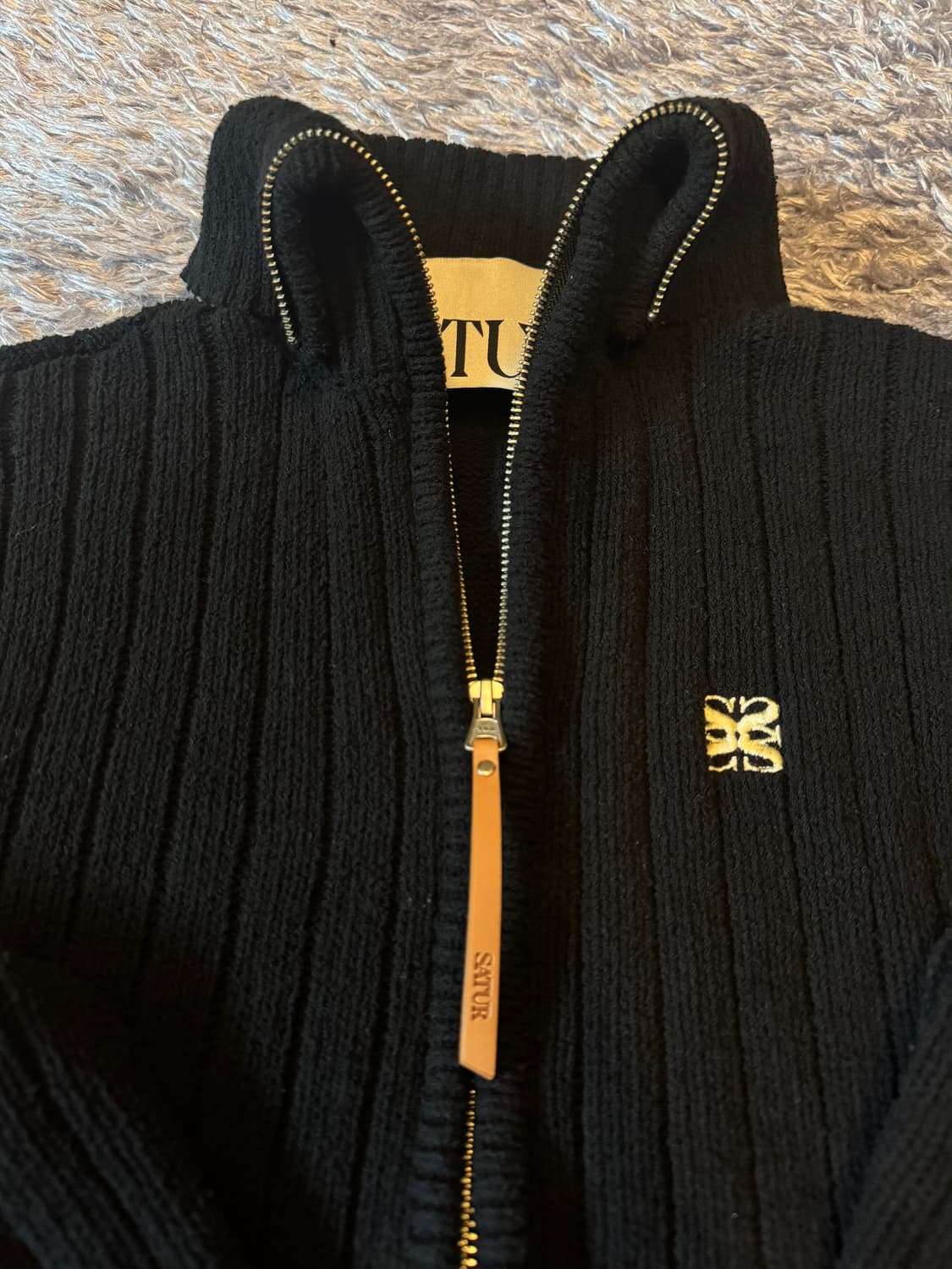 세터 파로 부클 니트 집업 블랙 L (환승연애 우식 착용) 상품이미지3