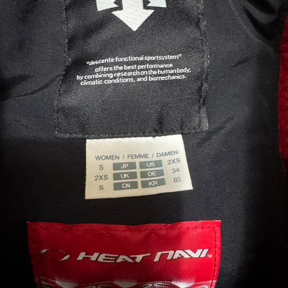 데상트 캐나다스케이팅 이너플리스 야상 롱패딩 상품이미지8