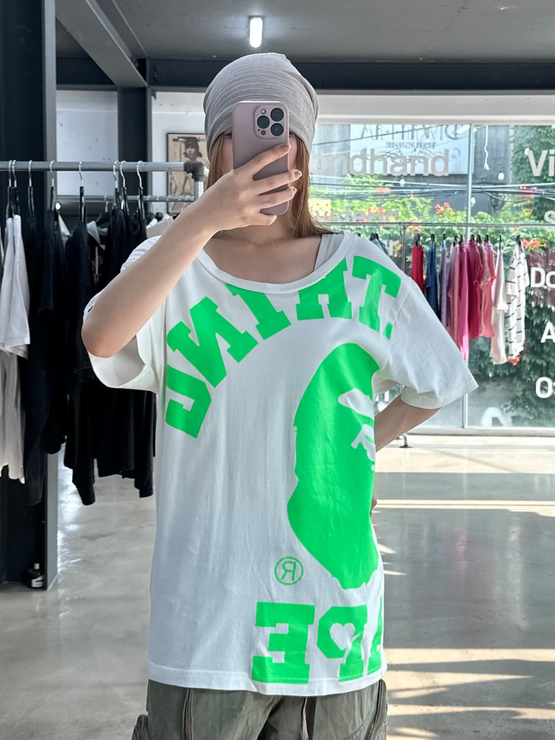 베이프 네온 하트사루 와이드넥 반팔티 상품이미지4