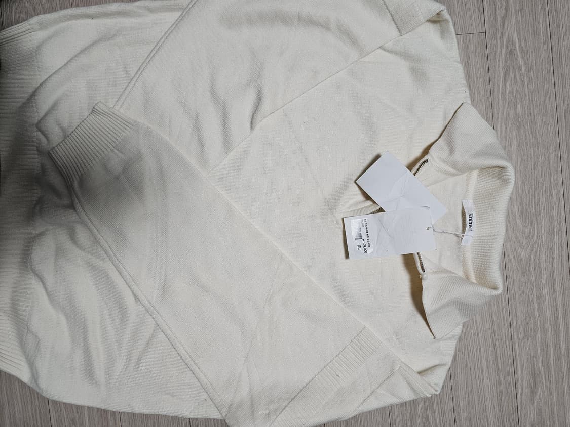 Knitted 워셔블 하프 집업 니트 아이보리색상 105사이즈 상품이미지2