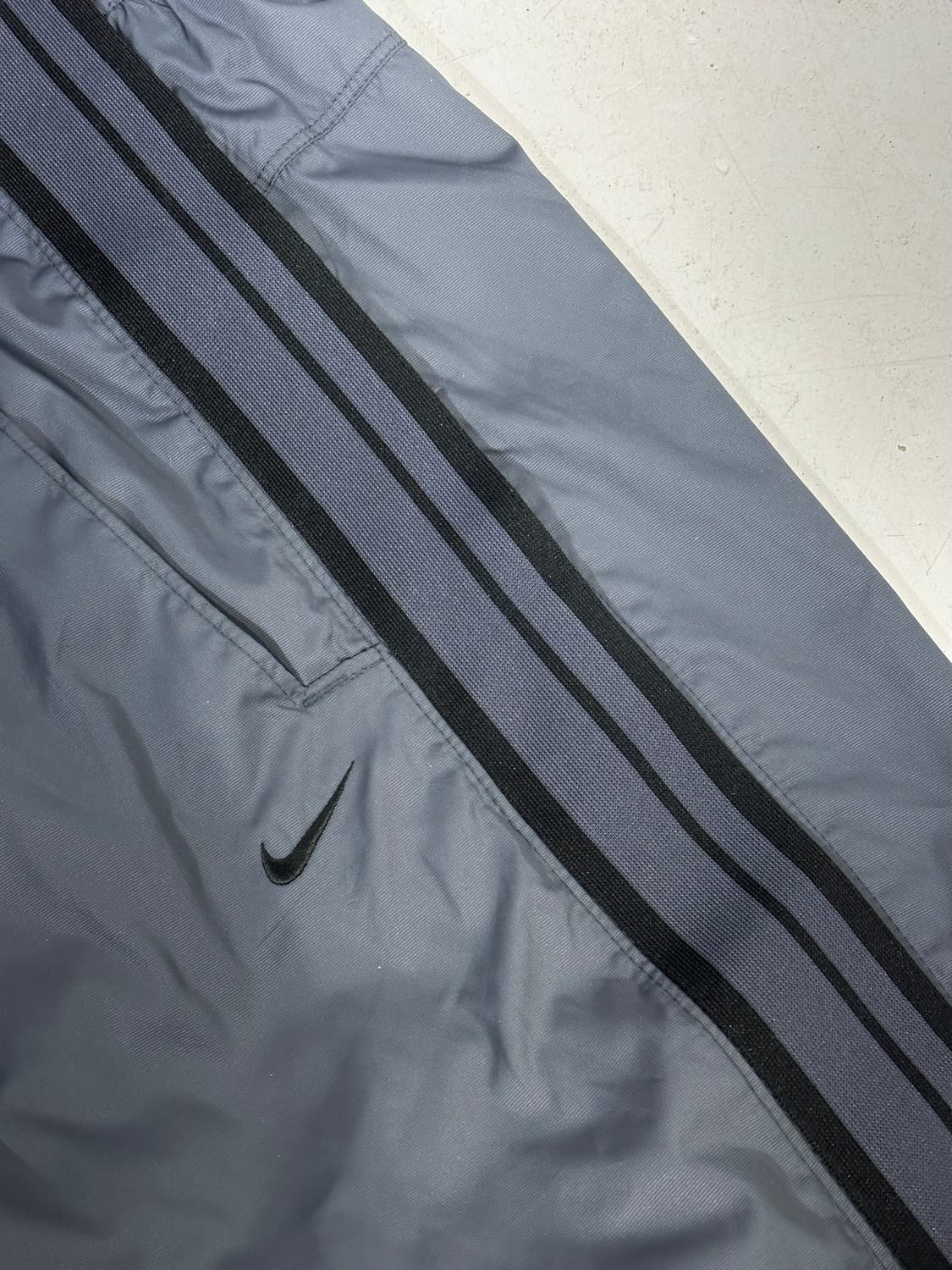 00s 나이키 그레이 새상품 트랙 팬츠 블랙 사이드 라인 와이드 팬츠 상품이미지6