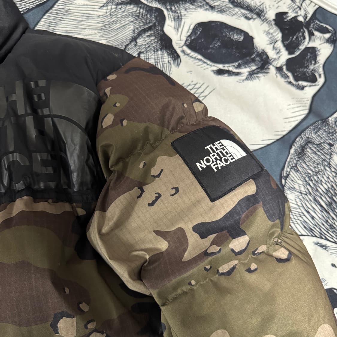 노스페이스 카모 패딩 100L사이즈 상품이미지4