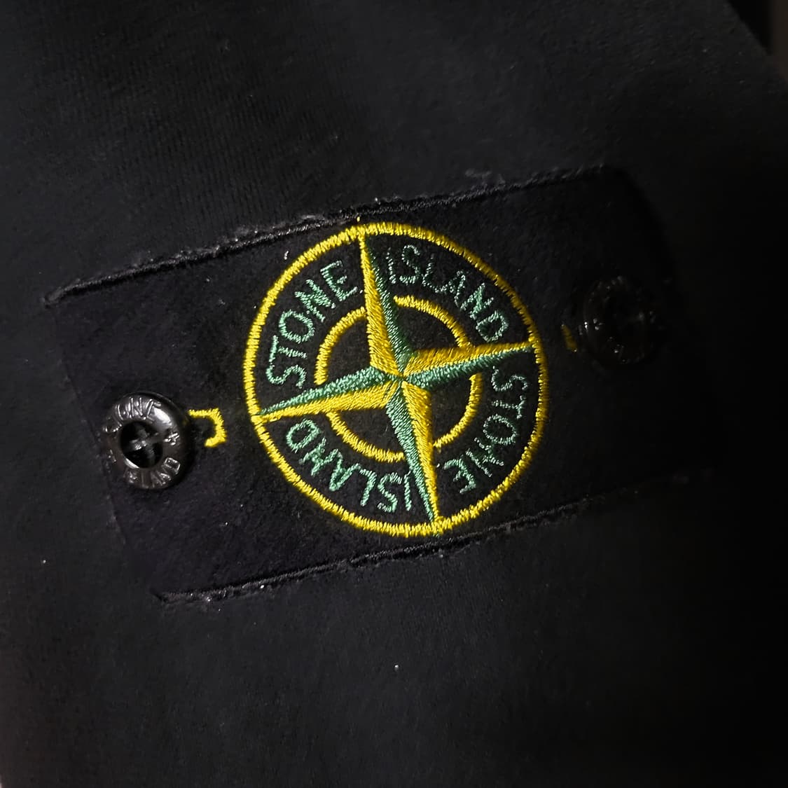 [백화점판]22FW 스톤아일랜드 맨투맨 M 블랙 상품이미지3