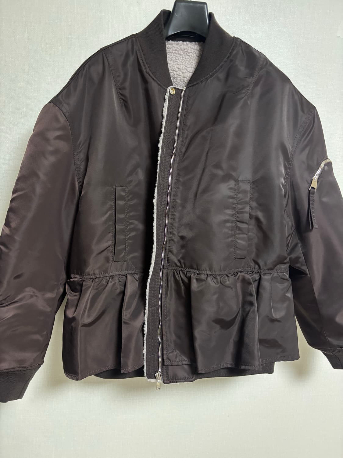 스튜디오 톰보이 엑스 컬렉션 러플 봄버 상품이미지1