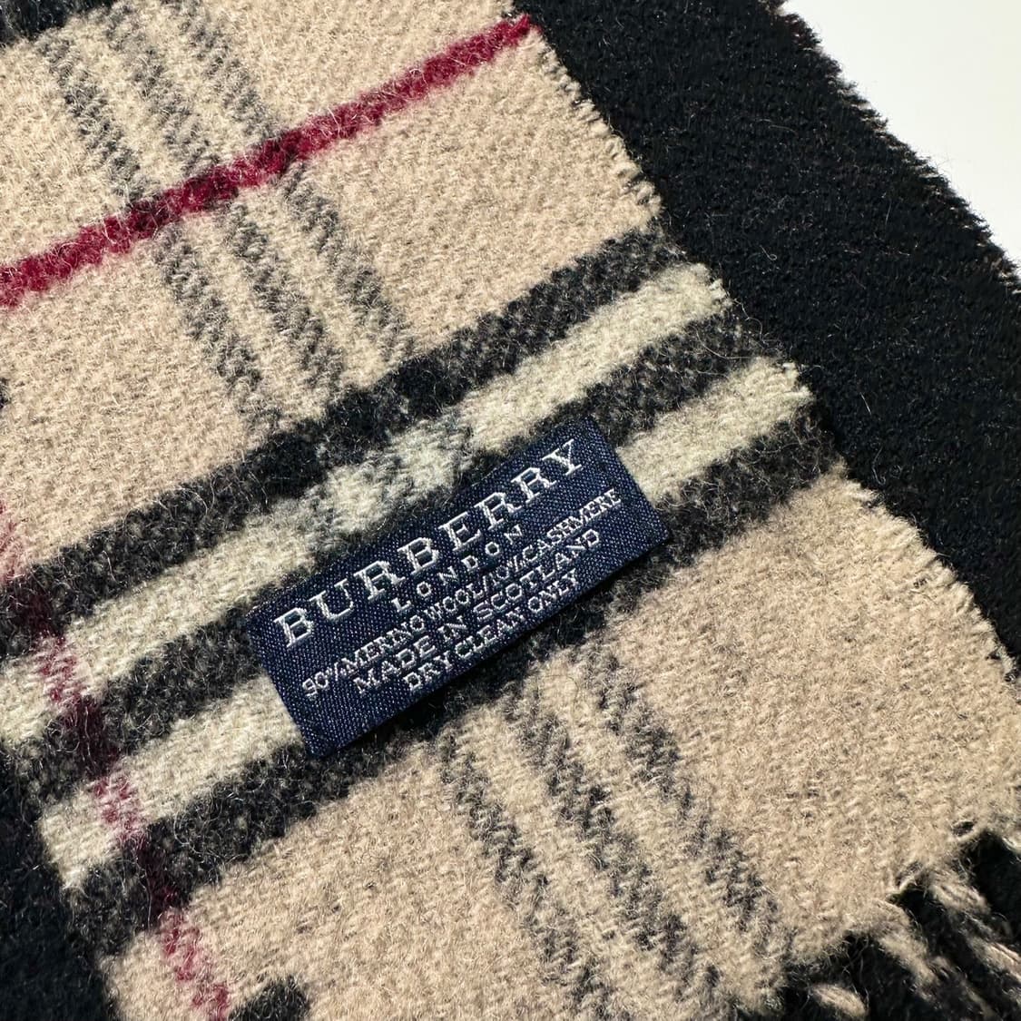 버버리 메리노울 캐시미어 B로고 리버시블 노바체크 머플러 목도리 상품이미지4