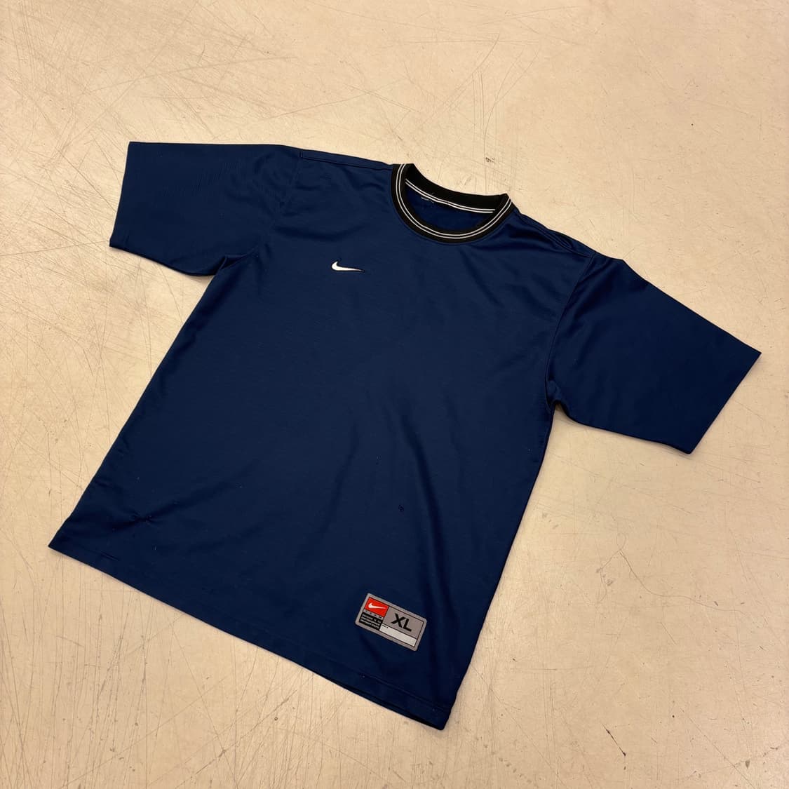 나이키 스우시 네이비 스포티 반팔티 상품이미지1