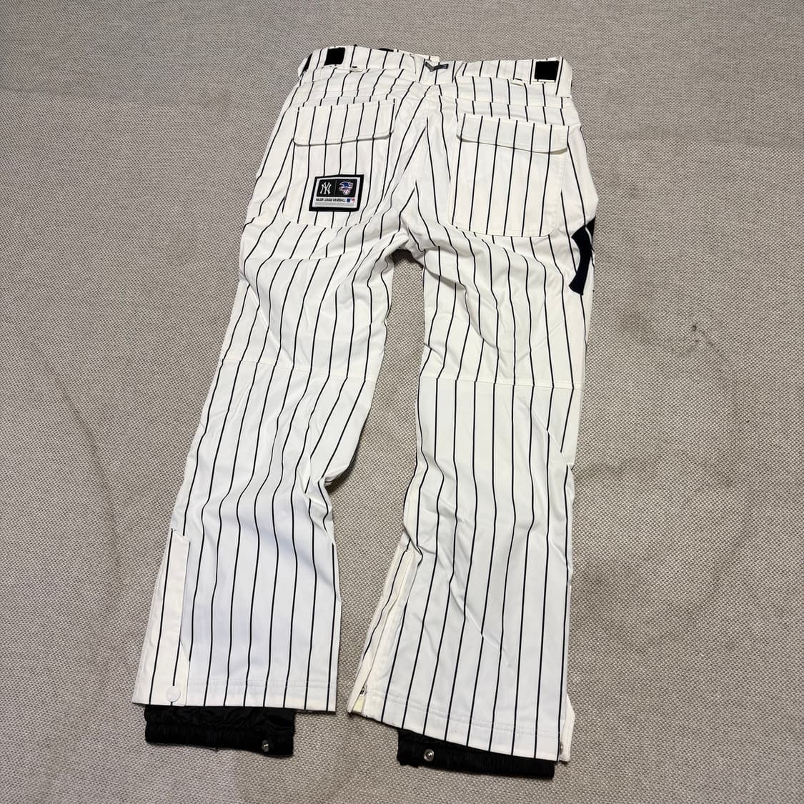 MLB 뉴욕 양키스 스트라이프 스키/보드 팬츠 상품이미지9