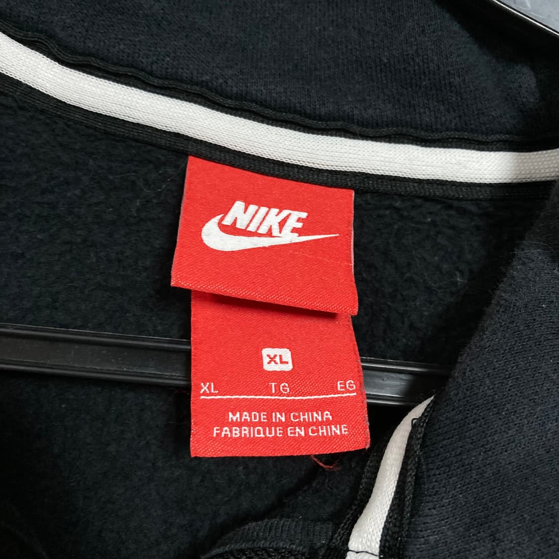 나이키 박스 로고 블랙 후드 집업 상품이미지3