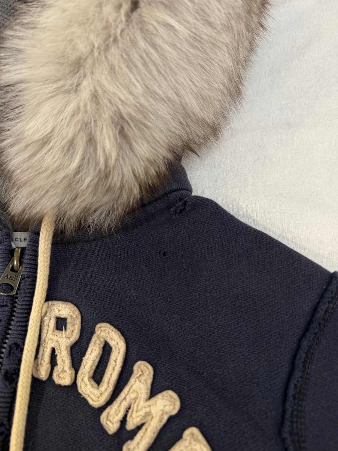 아베크롬비 울프죠 폭스 퍼 후드집업 네이비 상품이미지3